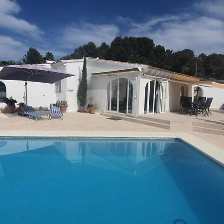 Cheerful 2-Bedroom Villa With Private Pool Calpe Buitenkant foto