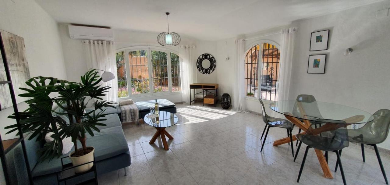 Cheerful 2-Bedroom Villa With Private Pool Calpe Buitenkant foto